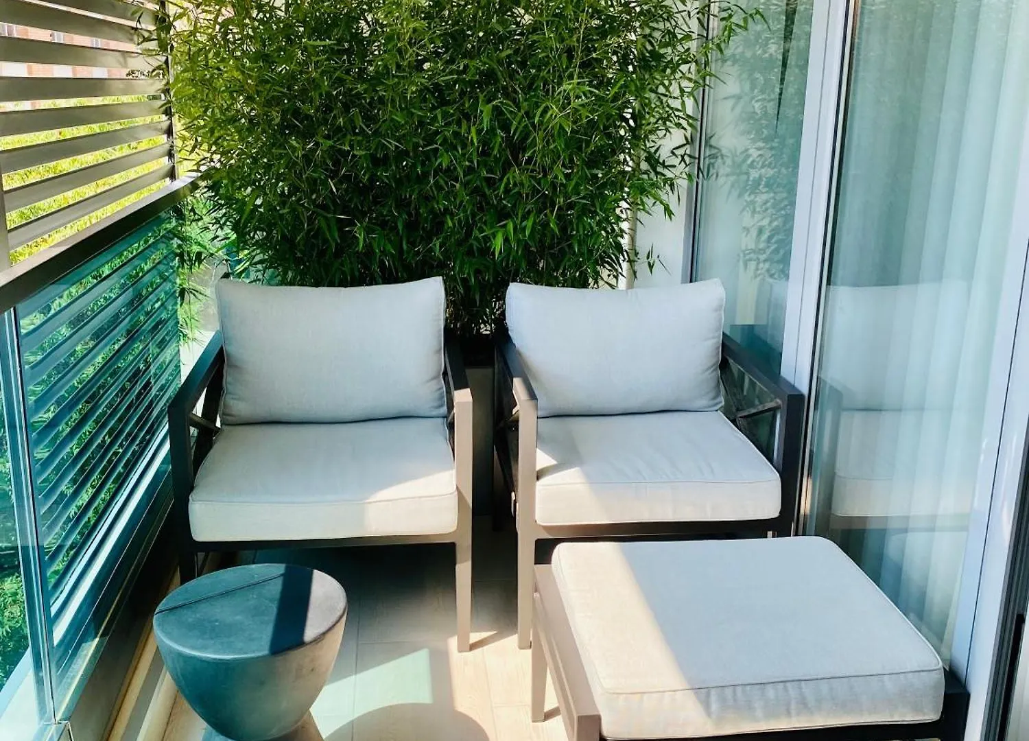 Urbanstay Suites - Prime Location Designer Suite Bukarest 0*,  Románia