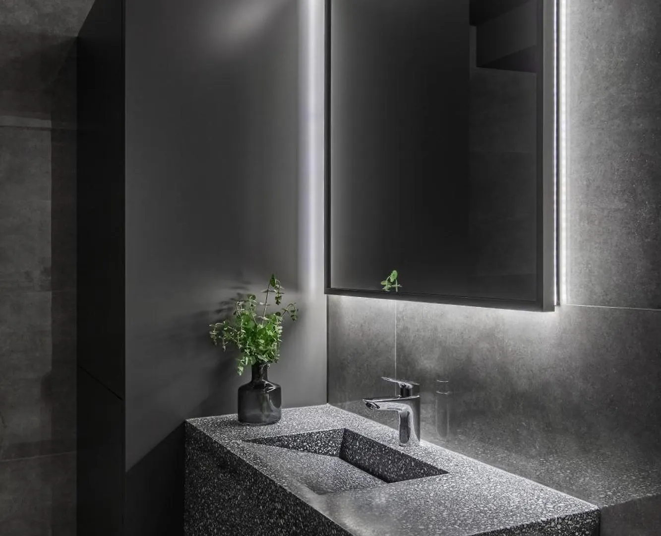 Urbanstay Suites - Prime Location Designer Suite Bukarest